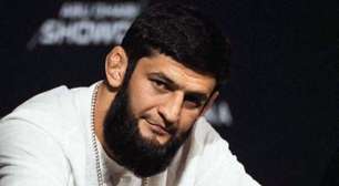 Khamzat Chimaev se irrita e desafia Glover Teixeira no UFC: 'Você tem contrato'