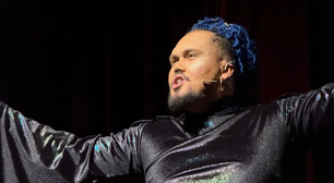 Ator desmaia no palco e morre durante peça de teatro em SP: 'Partiu fazendo o que amava'