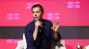 Sean Baker, vencedor do Oscar por 'Anora', critica acordo entre Netflix e Warner