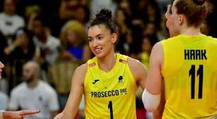 Gabi: "Ela é Isabelle Haak da Silva. Já incorporou. Está apaixonada pelo Brasil"