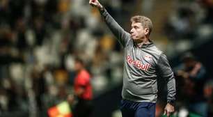 Coritiba acerta com Fernando Seabra e novo técnico muda mercado: "Renovação"