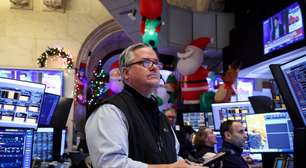 S&amp;P 500 cai conforme investidores aguardam decisão do Fed sobre juros