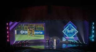 Reinaldo celebra temporada pelo Mirassol e garante permanência para 2026