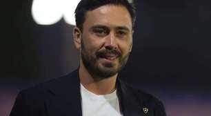 NA CALADA: Botafogo 'age rápido' e fica perto de contratar atacante de rival na Libertadores