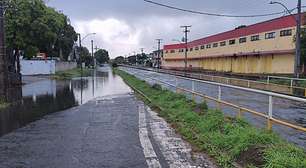 Chuva intensa causa alagamentos, bloqueios e lentidão em Porto Alegre