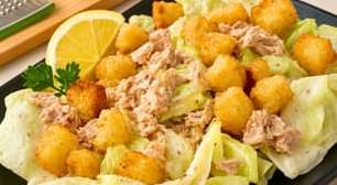 Salada caesar de atum fácil: receita de clássico repaginado