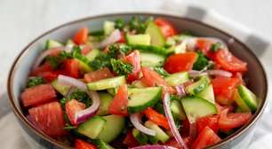 7 saladas para ajudar a combater o inchaço