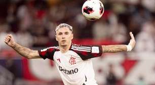 Varela fala sobre possível renovação com o Flamengo e compara Arrasca a Zico