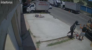 Cantor Gilmar PQD, do grupo Os Morenos, é assaltado em frente de casa na Taquara