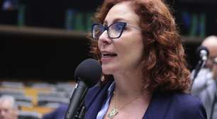 Câmara rejeita cassação de Carla Zambelli apesar de condenação no STF