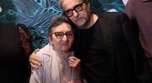 Diretor de O Agente Secreto, Kleber Mendonça Filho passeia com totem de Tânia Maria antes do Oscar