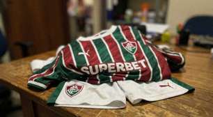 Novos uniformes do Fluminense vazam nas redes; veja fotos