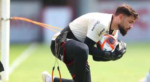 Ausência no gol altera estratégia do Flamengo em plena competição