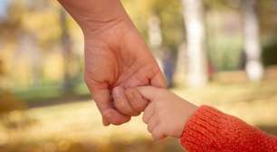 Como se conectar de verdade com os filhos em tempos de telas?