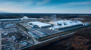 Há anos se fala sobre o alto consumo de água causado pela IA: tudo começou com um livro que exagerou esse aspecto