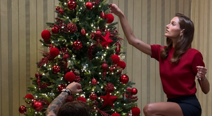 Natal: Sasha usa look minimalista com mocassim e meia à mostra