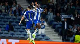 Em jogo com gol contra bizarro, Porto vence Malmo pela Liga Europa