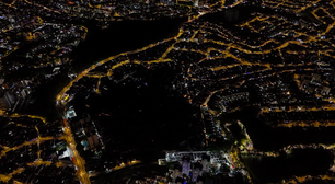 Em São Paulo, moradores estão sem luz, sem água e sem teto