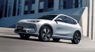 Geely apresenta SUV com rodas que giram 90 graus