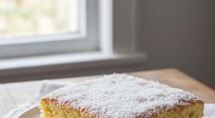 Bolo Gelado de Abacaxi com Coco: receita fácil e irresistível para dias quentes