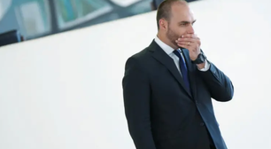 A reação de Eduardo Bolsonaro à retirada de sanções contra Moraes e esposa pela Lei Magnitsky