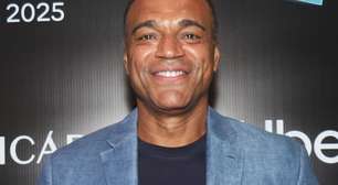 Ela cresceu! Denilson faz rara aparição com a filha em evento; veja