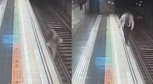 Homem é salvo por policial de folga após cair nos trilhos do metrô em Barcelona