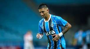 Kike Olivera tem atitude que revolta torcida do Grêmio
