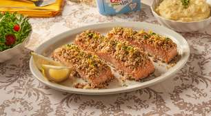 Receita express de Salmão com Crosta de Amêndoas e Limão com Purê de Batata