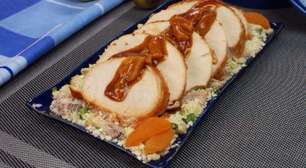 Peito de chester com damasco: teste a receita agridoce