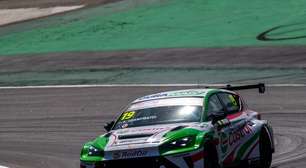 Campeão da Copa Trophy do TCR Brasil, Enzo Gianfratti encerra temporada de 2025 com nova vitória em Interlagos