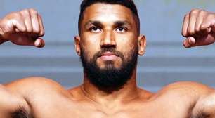 Brasileiro invicto impressiona em estreia e castiga rival no UFC Vegas 112