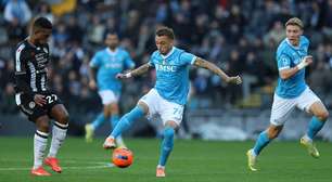 Napoli perde para a Udinese e deixa escapar chance de tomar a ponta