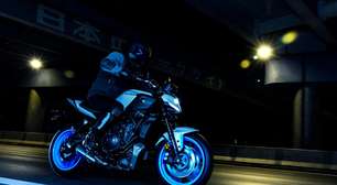 A mais recente ideia maluca da Yamaha: um sistema de escape com um motor que te faz inclinar a moto ainda mais; e pode chegar na próxima MT