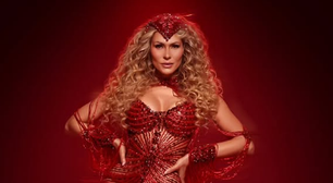 Lívia Andrade é apresentada como musa da Salgueiro