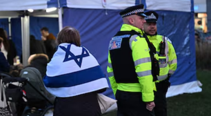 Testemunhas relatam pânico com ataque a tiros em Sidney: 'achei que fossem fogo de artifício'