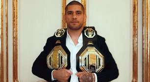 VÍDEO: Em busca do terceiro cinturão do UFC, Alex Poatan deixa uma mensagem para 2026