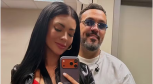 Romance em alto-mar! Belo e Rayane trocam beijos calientes em cruzeiro