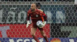 Sem resposta de Lomba, Palmeiras vive indefinição no gol para 2026