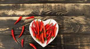 Simpatias com pimenta: 4 rituais para fortalecer o amor