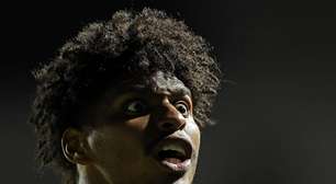 Hugo Souza brilha nos pênaltis e coloca o Corinthians na final: 'Nossa camisa pesa'