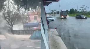 Alerta de temporal gera alagamentos e moradores relatam transtornos