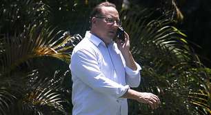 Textor critica sanções no Lyon e se defende de acusações de transferências