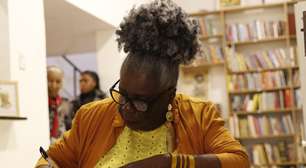 Voltar a estudar após os 40 pode ser a chave para a felicidade, segundo psicólogo