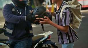 Justiça quadruplica indenização para passageira que pulou do Uber em movimento