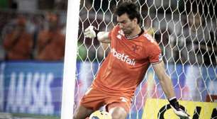 Herói provável, Léo Jardim brilha nos pênaltis e vira trunfo do Vasco para conquistar a Copa do Brasil