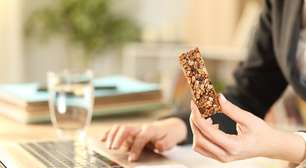 4 hábitos alimentares que não te deixam perder barriga