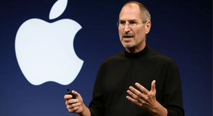 A maior ironia da Apple: Steve Jobs queria acabar com os botões e o dinheiro físico, mas agora virou moeda de 1 dólar