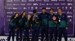 Catarinenses Beatriz Valério e Sofia Espíndola e Caio Gazoli, de Americana (SP), conquistam o título da Copa do Mundo juvenil de Beach Tennis