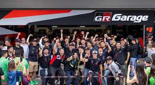 Japoneses que vieram reconstruir fábrica da Toyota visitam a Stock Car